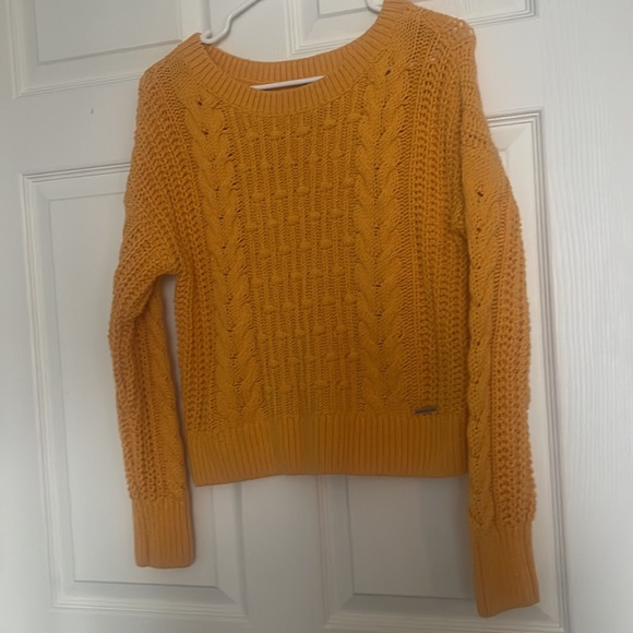 Top - Picture 2 of 2